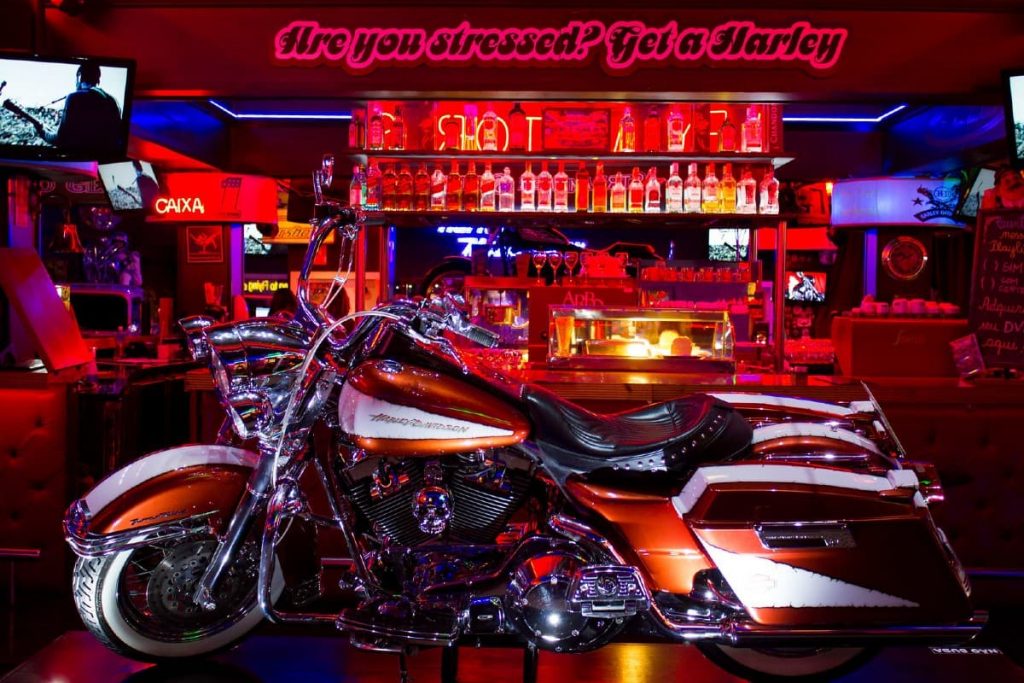 moto exposta no harley motor show