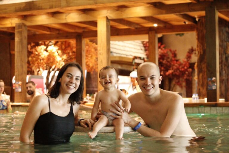 Lê, Josué e Rafa na piscina do Acquamotion